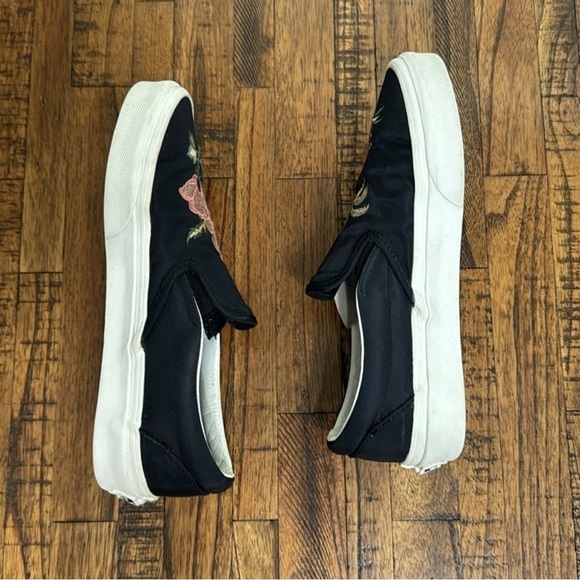 Vans Embroidered Tiger and Floral  Slip-On  Black Nylon Shoes Sneakers size 8 - Picture 9 of 16